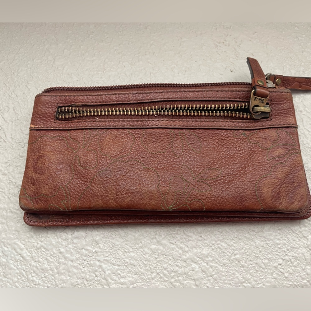 Fossil wallet